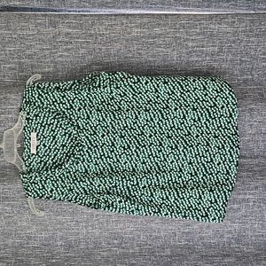 Kasper sleeveless dressy top with pleated detail